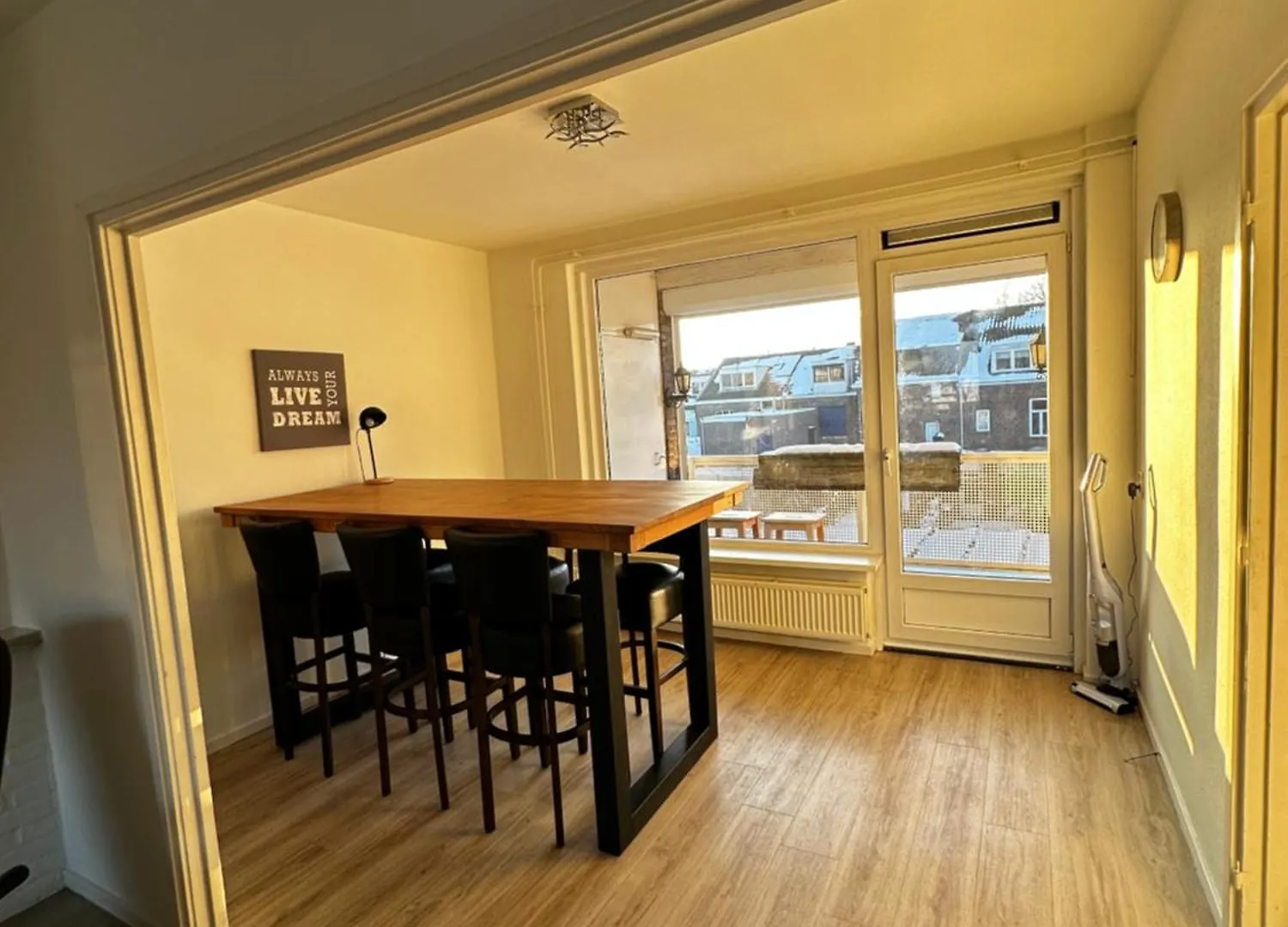 Lovely 2-Bedroom Apartment With Balcony Maastricht